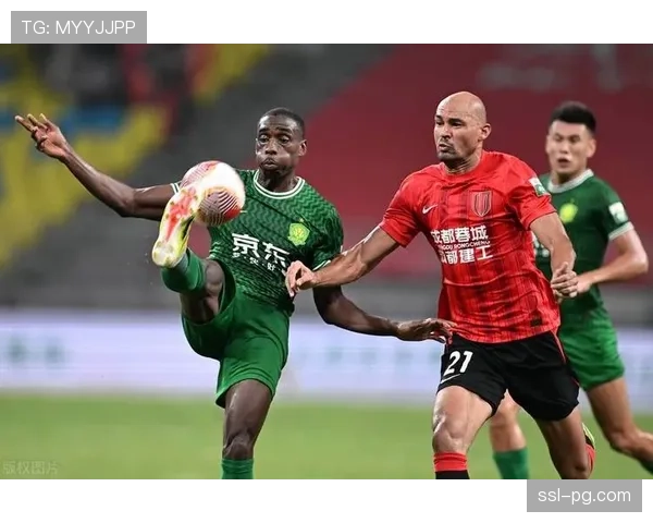 大连英博冬窗引援重攻轻守 后防线补强不足埋下溃败伏笔